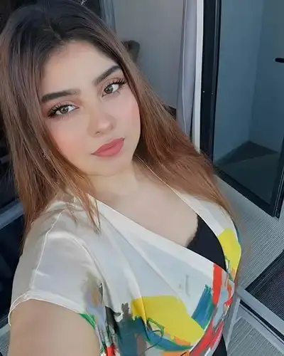 Khatima Escort
